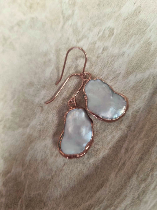 TWIGG JEWELLERY Rimmer Rose Gold Mother of Pearl Earrings